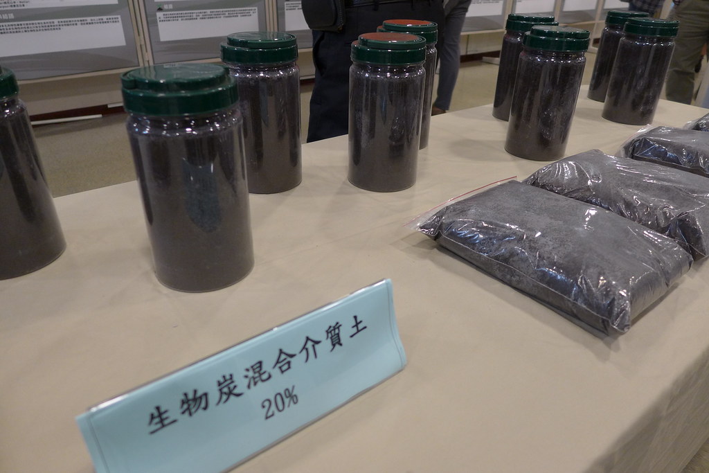 生物炭混合介質土可作為土壤改良。孫文臨攝