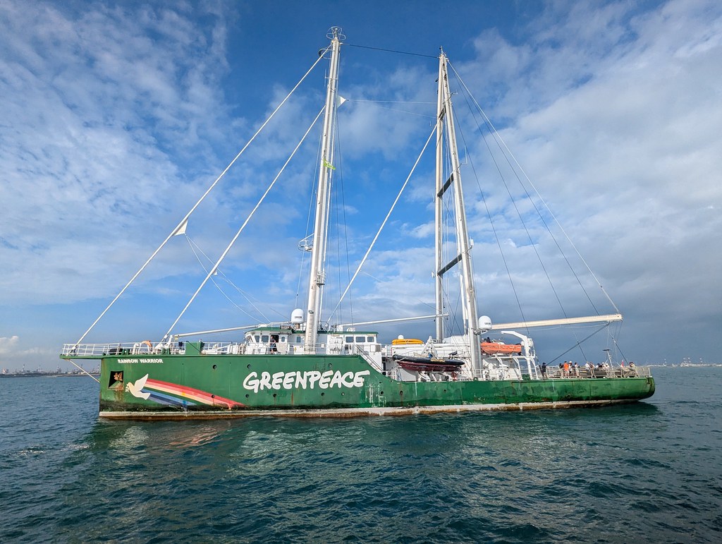 彩虹勇士號(Rainbow Warrior)是綠色和平採取抗爭行動及執行調查的船隻。攝影:陳昭宏