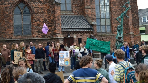「謝謝你走上街頭！」 為什麼全球最「綠」的大學還需要環境運動？    荷蘭瓦赫寧恩大學的拉鋸戰 專訪三位校園環境運動者