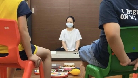 音樂治療 替發展遲緩兒童做早期療育