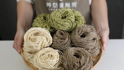 艸祭製麵所 用蘇澳冷泉和愛玉製麵