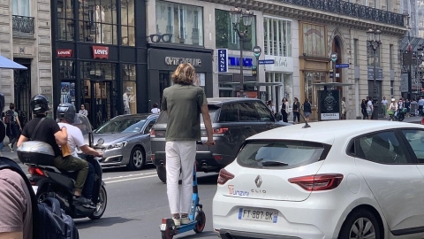減碳助手成交通殺手 曇花一現的巴黎共享滑板車