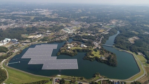 日本最大型水上太陽光電 加蓋減緩水庫蒸發 發電、儲水雙贏