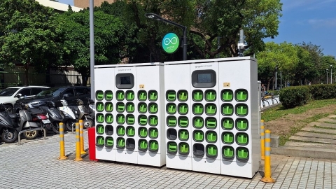 【8年來，生活有什麼不一樣？】汽機車電動化浪潮襲來——你有心動跟著換車嗎？