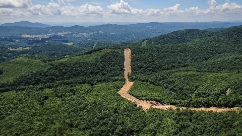 回報曼欽支持氣候法案 爭議天然管線成為美債限協議籌碼