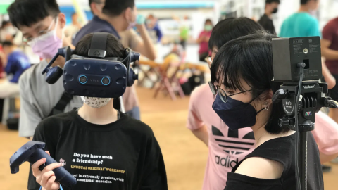 自閉兒玩VR 提升專注力 增加運動量