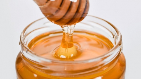 「洗蜜」不法獲利數百萬美元？ 美養蜂人告進口商 引進亞洲假蜜削價競爭
