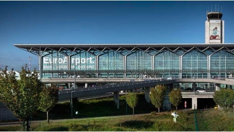 搭飛機旅行的碳排一筆勾消？ 關於碳抵換 我想說的其實是⋯