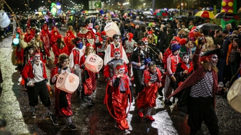萬聖節服裝交換「舊」是創意 北愛爾蘭德里舉辦歐洲最盛大遊行